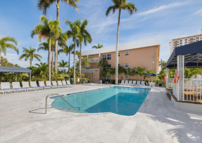 Coconut Bay Resort Pool & Hot Tub - Ft Lauderdale, Florida