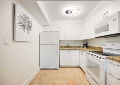 Studio Apartment - Coconut Bay Resort - Ft Lauderdale, Florida