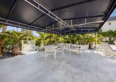 Coconut Bay Resort Pool & Hot Tub - Ft Lauderdale, Florida