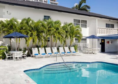 Coconut Bay Resort Pool & Hot Tub - Ft Lauderdale, Florida