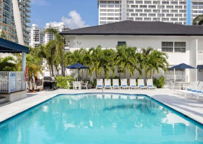Coconut Bay Resort Pool & Hot Tub - Ft Lauderdale, Florida