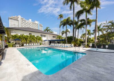 Coconut Bay Resort Pool & Hot Tub - Ft Lauderdale, Florida