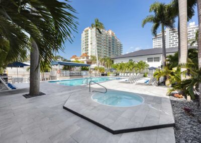 Coconut Bay Resort Pool & Hot Tub - Ft Lauderdale, Florida